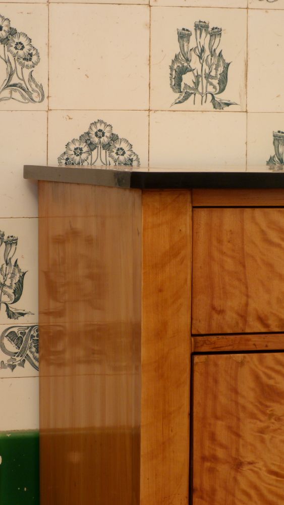 Biedermeier Kommode, Birke handpoliert um 1850 Biedermeier Kommode, Birke handpoliert um 1850