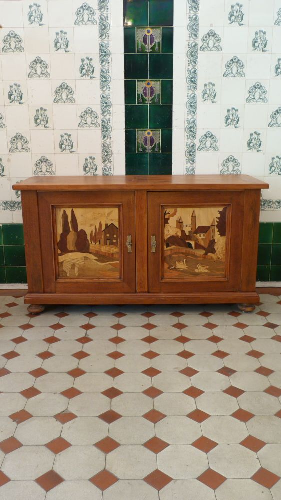 Seltener Jugendstil Halbschrank um 1920 Seltener Jugendstil Halbschrank um 1920