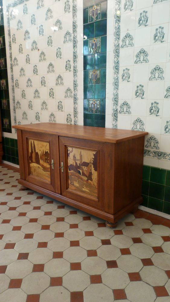 Seltener Jugendstil Halbschrank um 1920 Seltener Jugendstil Halbschrank um 1920