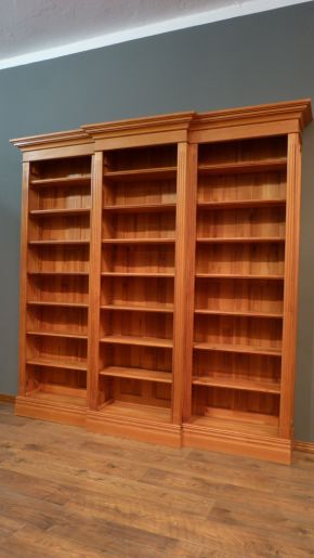 Bücherregal Massivholz mit Breakfront DREIER123