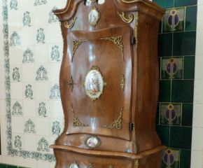 Aufwendiger Aufsatzschrank, Dresdener Barock Nussbaum um 1890