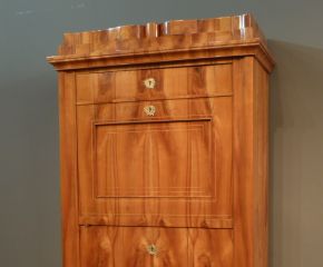 Biedermeier Blender, Kirschholz handpoliert um 1850 Biedermeier Blender, Kirschholz handpoliert um 1850