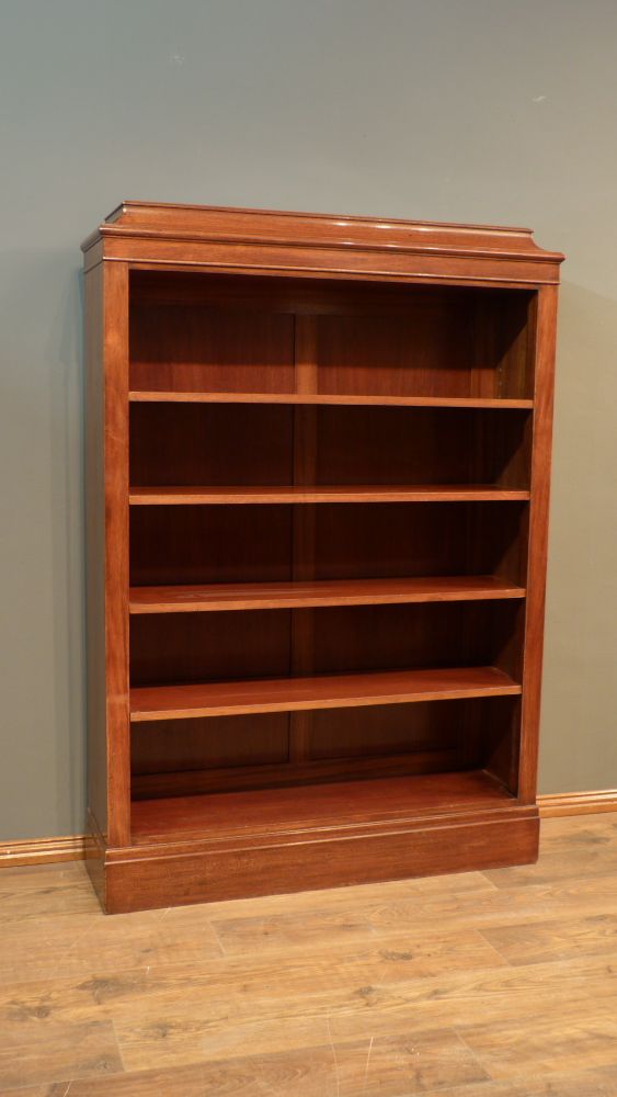 Biedermeier Bücherregal, Mahagoni um 1860 Biedermeier Bücherregal, Mahagoni um 1860