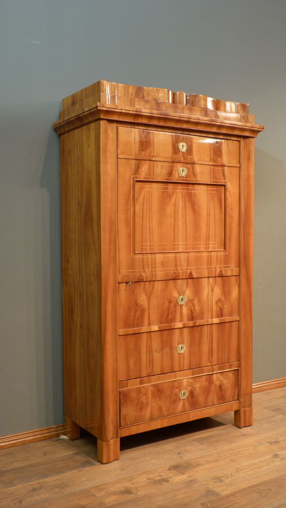 Biedermeier Blender, Kirschholz handpoliert um 1850 Biedermeier Blender, Kirschholz handpoliert um 1850