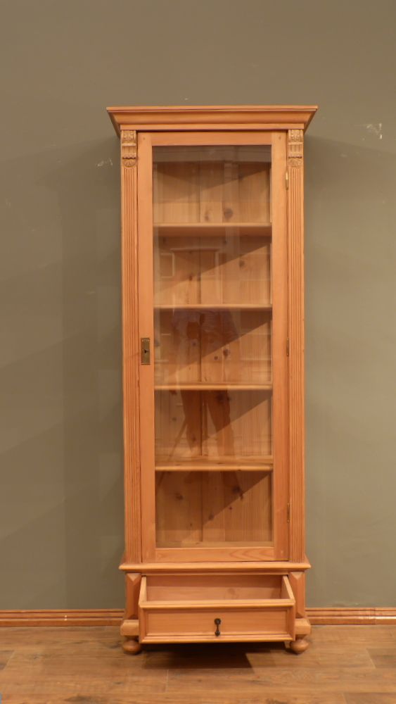 Gründerzeit Vitrine, Fichte 20. Jahrhundert Gründerzeit Vitrine, Fichte 20. Jahrhundert