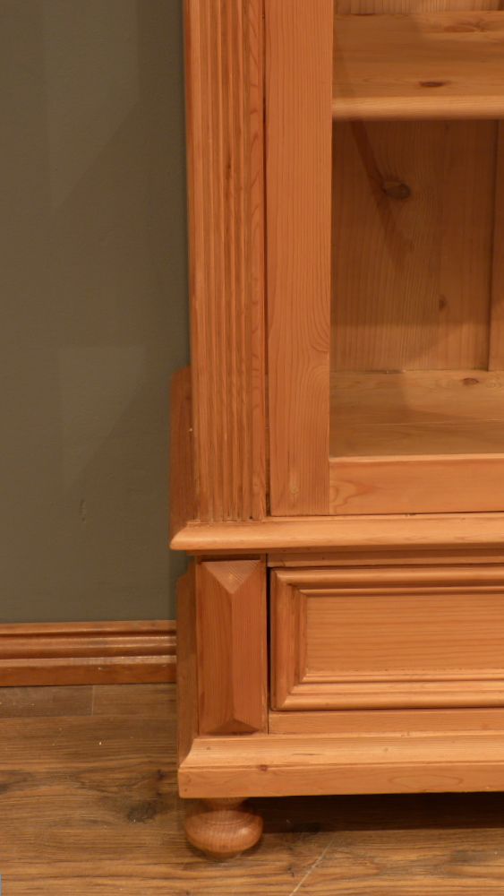 Gründerzeit Vitrine, Fichte 20. Jahrhundert Gründerzeit Vitrine, Fichte 20. Jahrhundert