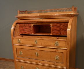 Eleganter Biedermeier Sekretär, Esche handpoliert um 1840