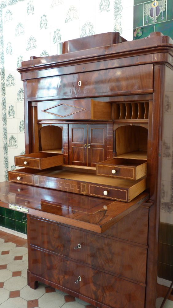 Biedermeier Sekretär, Mahagoni handpoliert um 1840 Biedermeier Sekretär, Mahagoni handpoliert um 1840