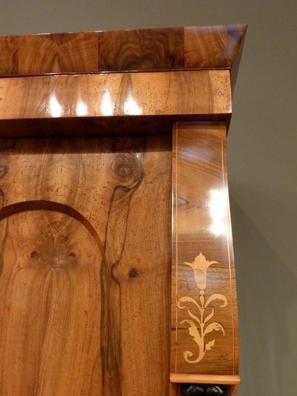 biedermeier-kleiderschrank-nussbaum_10.jpg biedermeier-kleiderschrank-nussbaum_10.jpg