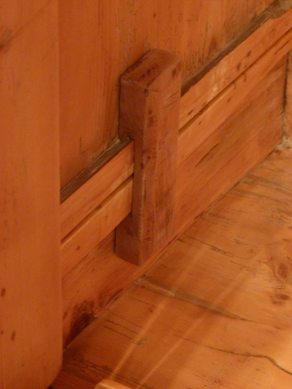 biedermeier-kleiderschrank-nussbaum_14.jpg biedermeier-kleiderschrank-nussbaum_14.jpg