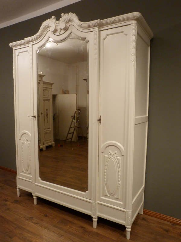 Antike Möbel, antiker französischer Jugendstil Kleiderschrank Antike Möbel, antiker französischer Jugendstil Kleiderschrank