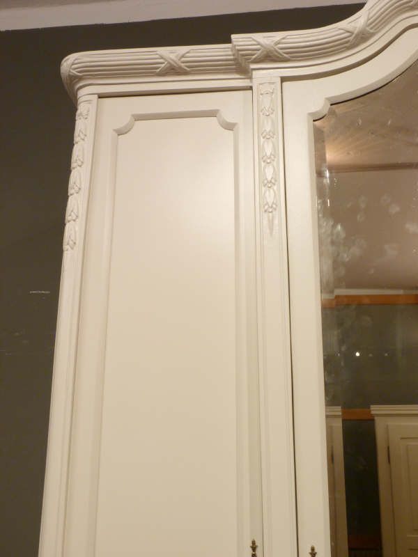 Antike Möbel, antiker französischer Jugendstil Kleiderschrank Antike Möbel, antiker französischer Jugendstil Kleiderschrank