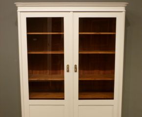 Jugendstil Bücher oder Geschirrschrank, Eiche weiss lasiert um 1910