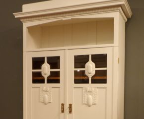 Jugendstil Bücherschrank mit original Glas um 1910