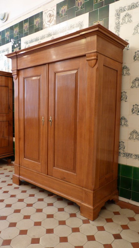 Biedermeier Kleiderschrank, massiv Eiche um 1830