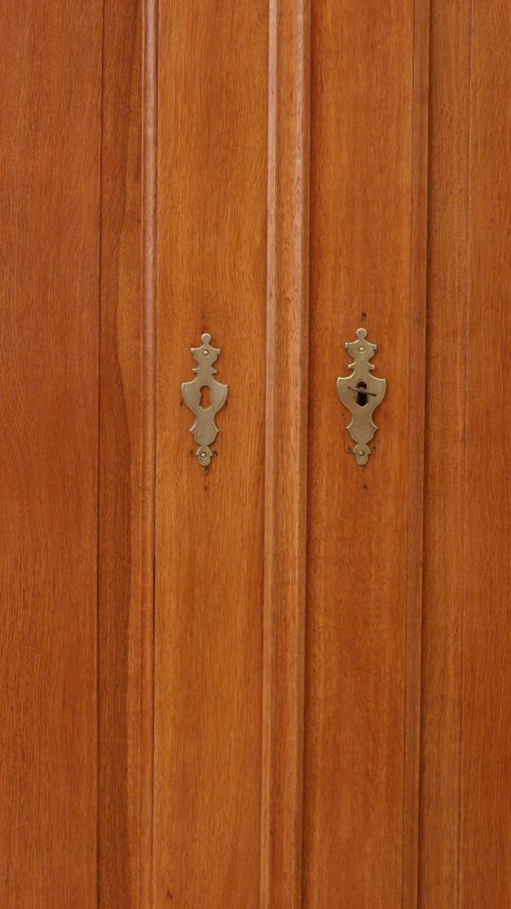 Biedermeier Kleiderschrank, massiv Eiche um 1830