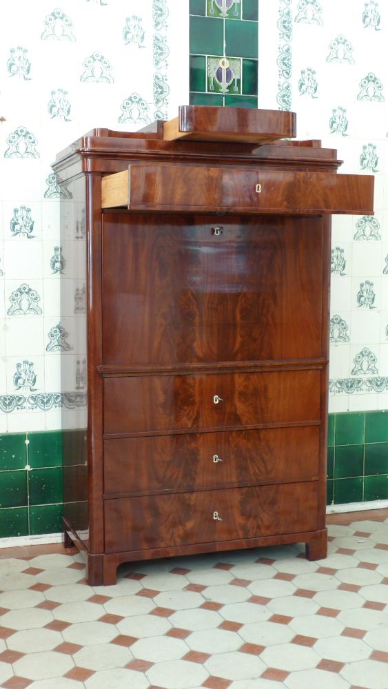 Biedermeier Sekretär, Mahagoni handpoliert um 1840