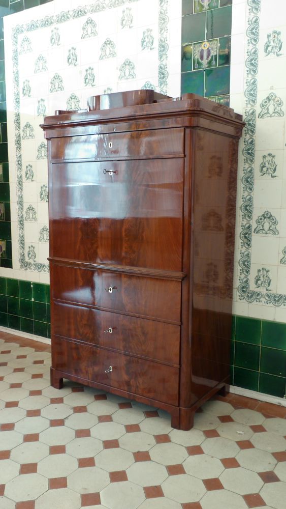 Biedermeier Sekretär, Mahagoni handpoliert um 1840
