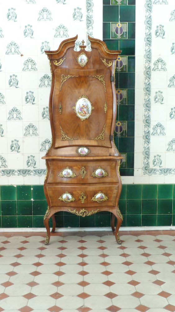Seltener Aufsatzschrank, Dresdener Barock um 1890