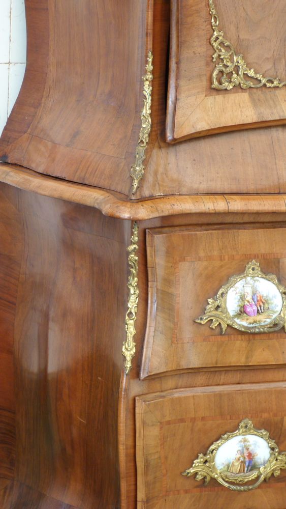 Seltener Aufsatzschrank, Dresdener Barock um 1890