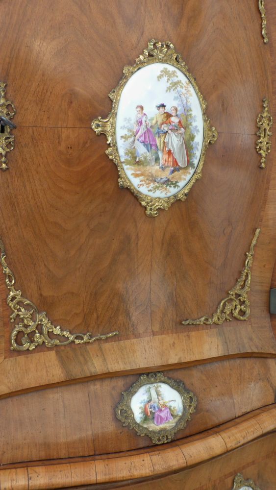 Seltener Aufsatzschrank, Dresdener Barock um 1890