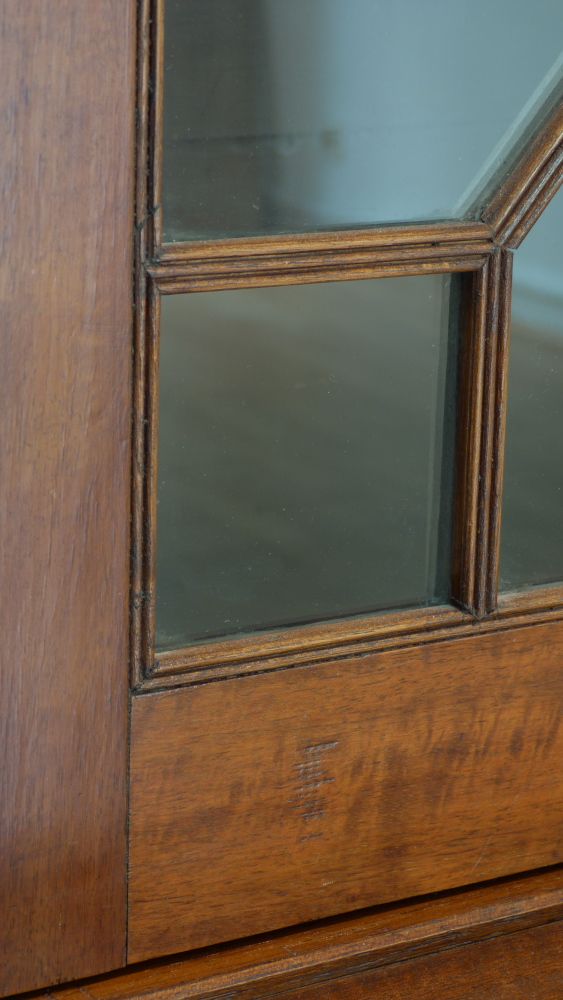 Englischer Bücherschrank, Mahagoni um 1880