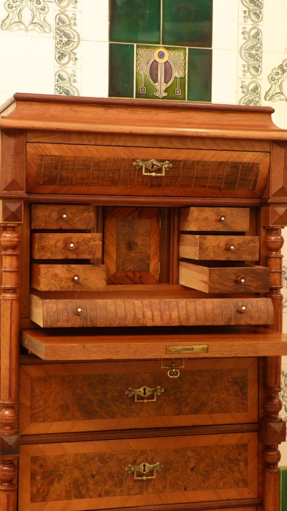 Antikes Mobiliar, prachtvole Gründerzeit Kommode mit Sekretärfach, Nussbaum um 1880
