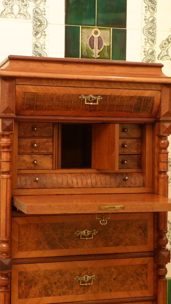 Antikes Mobiliar, prachtvole Gründerzeit Kommode mit Sekretärfach, Nussbaum um 1880