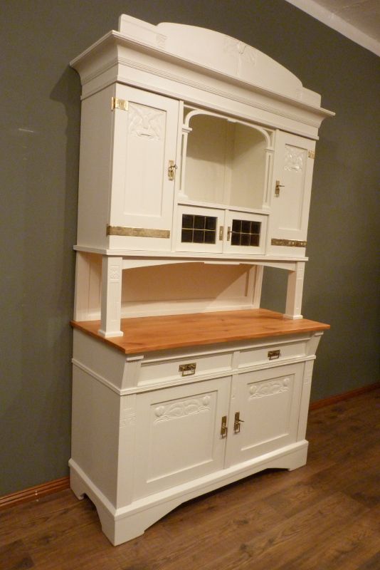 Antike Schränke, Jugendstil Büffet, Nussbaum weiß lasiert um 1910