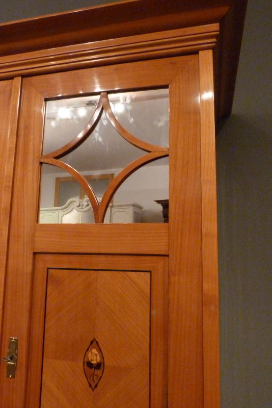 Antike Schränke, Jugendstil Kleiderschrank, Kirschholz handpoliert um 1900