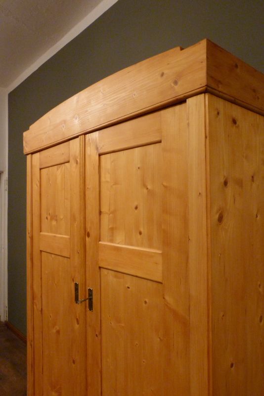 Antike Schränke, Jugendstil Kleiderschrank, Fichte um 1910