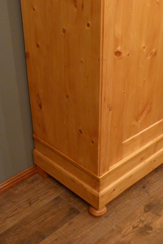 Antike Schränke, Jugendstil Kleiderschrank, Fichte um 1910