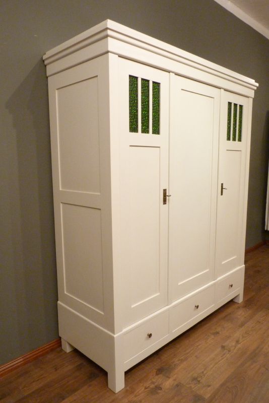 Antike Schränke, Jugendstil Kleiderschrank, Fichte weiss lasiert um 1910