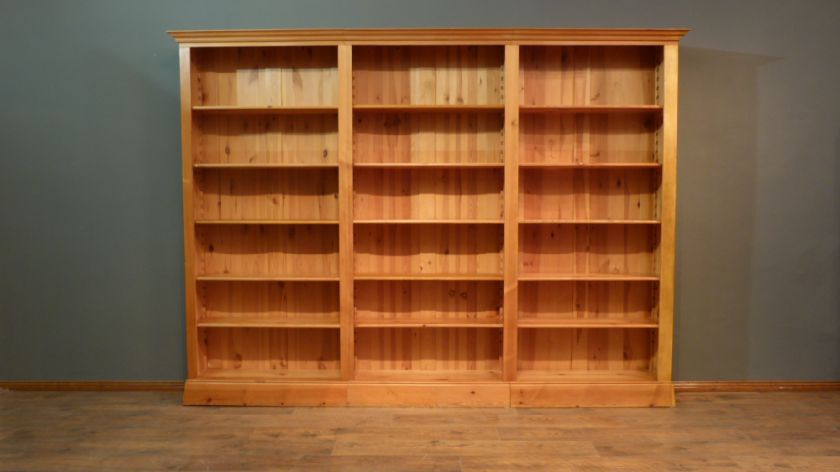 Bücherregal Massivholz, Kiefer, klassisch gestaltet