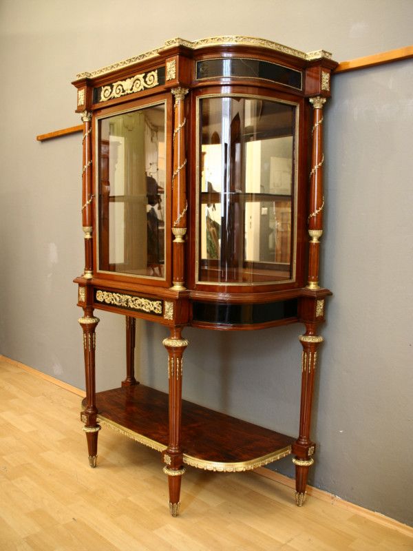 Antike Prunkvitrine, Neobarock