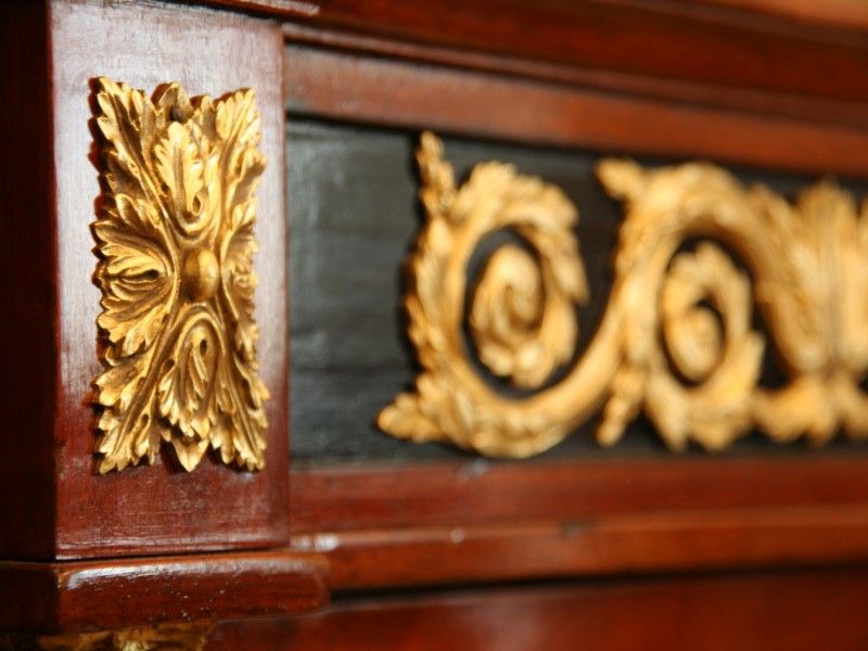 Antike Prunkvitrine, Neobarock