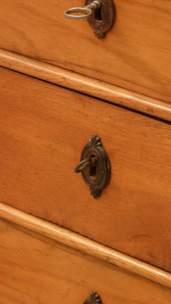 Spätbiedermeier Modellkommode, Esche um 1860