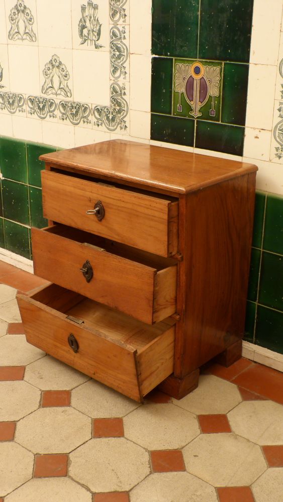 Spätbiedermeier Modellkommode, Esche um 1860
