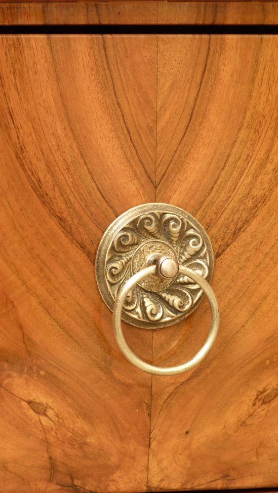 Klassische Biedermeier Kommode, Nussbaum um 1840